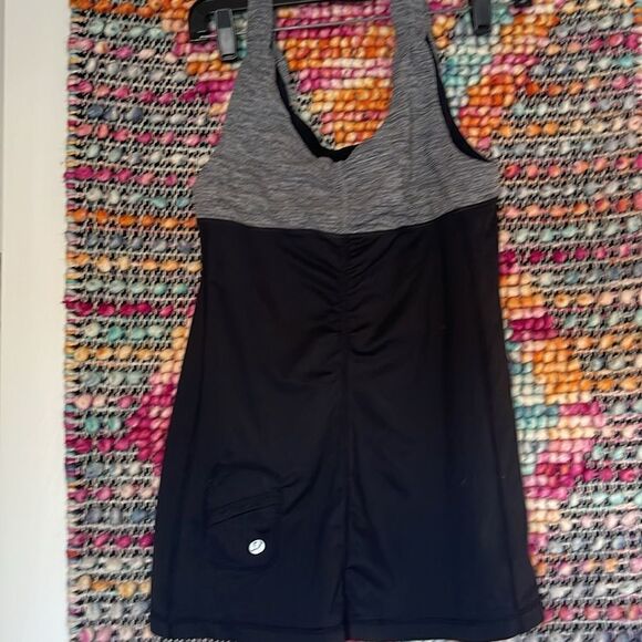 Cute Lululemon tank - Picture 3 of 5
